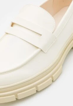 YOURTURN Instappers - White 13 YOURTURN Instappers - White -Modekleding Winkel 0f9efad57a7c4f4a92a95083573a0d93