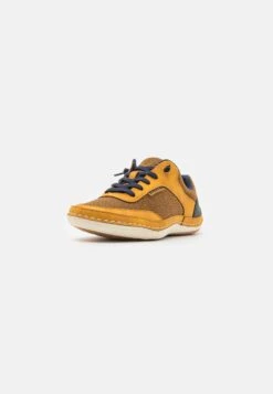 Bugatti Canario - Sneakers Laag - Yellow -Modekleding Winkel 1195540a778645f585b5e88ee1dea7e6