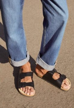 Pier One Unisex - Pantoffels - Black -Modekleding Winkel 24272c78a40c4e589b9d280fcb0d7a40