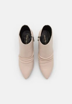 Anna Field Korte Laarzen - Beige -Modekleding Winkel 24d56426afbf4c7aab266a44ce48f8cc