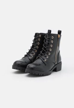 Veterboots - Black 10 Veterboots - Black -Modekleding Winkel 2646eb309d024a4ca3f71652ae6c1190