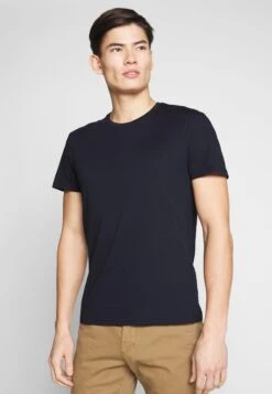 Pier One 2 Pack - T-Shirt Basic - White/Dark Blue -Modekleding Winkel 29e824f9825c4b58be6620e83ee4ac6b