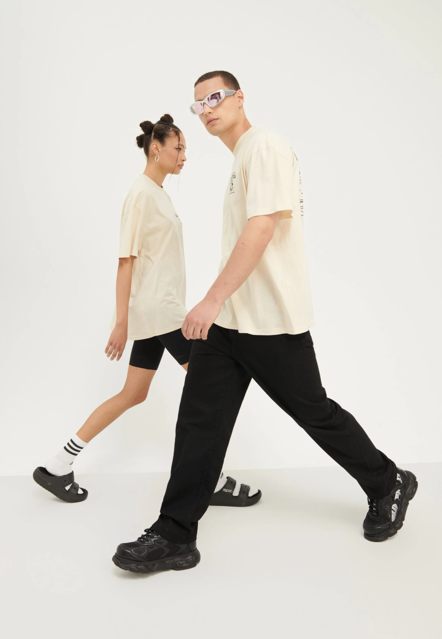 YOURTURN Unisex - T-Shirt Print - Mottled Light Brown 4 YOURTURN Unisex - T-Shirt Print - Mottled Light Brown - Afbeelding 2