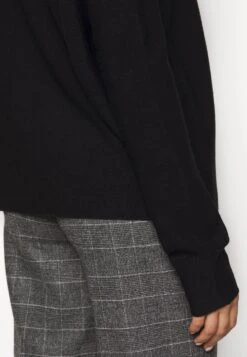 DRYKORN Liora - Trui - Schwarz 13 DRYKORN Liora - Trui - Schwarz -Modekleding Winkel 3d8d7de74a5744b9be0e98118af4a622