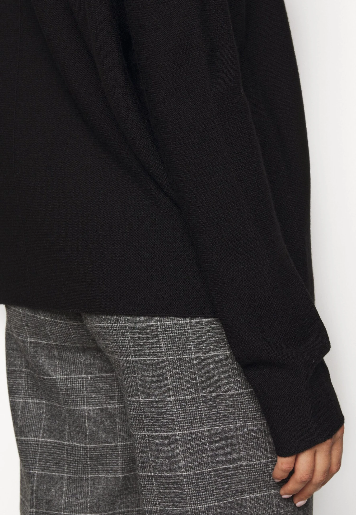 DRYKORN Liora - Trui - Schwarz 8 DRYKORN Liora - Trui - Schwarz - Afbeelding 6