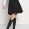 Anna Field Basic Mini A-Line Skirt - Minirok - Black -Modekleding Winkel 463ee107b5bb41bc8529e1f7aa418e7f