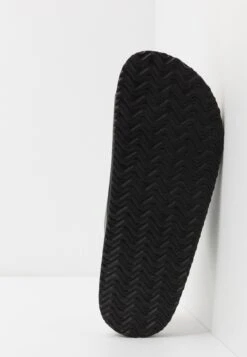 Pier One Unisex - Pantoffels - Black -Modekleding Winkel 4a735c24e60449a29969a0148d036b07