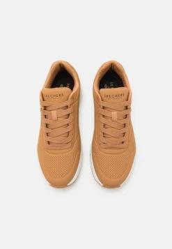 Uno - Sneakers Laag - Tan -Modekleding Winkel 5a3a0feab67d4431bcac5fb0c40c9aa7