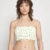 Seafolly Summer Crush Shirred Long Line Bandeau - Bikinitop - Off-White -Modekleding Winkel 5fe43edad53a4ad79e0d2182d47e1e46