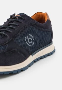 Bugatti Stranger - Sneakers Laag - Dark Blue -Modekleding Winkel 6988f5e529b1424f90e16fcc1b4aa80c