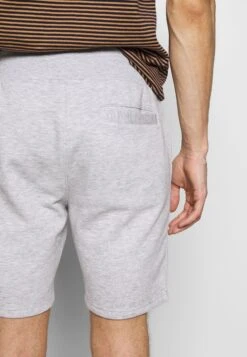 Pier One 2 Pack - Shorts -Light Grey /Black -Modekleding Winkel 6ba6400f66f84542b84ee27faefc2a3b