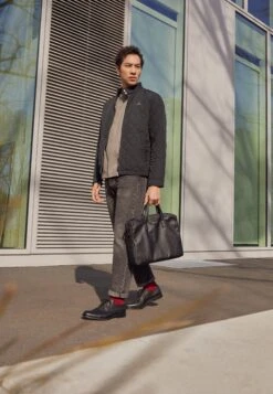 Pier One Leather - Veterschoenen - Black -Modekleding Winkel 6c614df4222a4f3185b9d5cc4267bfb8