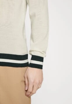 Hackett London Contrast Trim V Neck - Vest - Ecru/Green -Modekleding Winkel 774964fc29994725a96951b1de56ca12