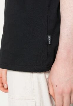 YOURTURN Graphic T-Shirt Beyond Unisex - T-Shirt Print - Black -Modekleding Winkel 914acf9eb0cf4c74baa0b6ba0726356c