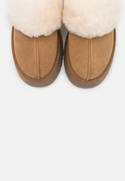 Ugg Funkette - Pantoffels - Chestnut -Modekleding Winkel 9306b3661e5d4014a937d49ca8b0ac7e