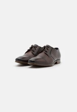 Bugatti Morino - Veterschoenen - Brown -Modekleding Winkel 9f0407e53597406e892e36f782a5f4bb