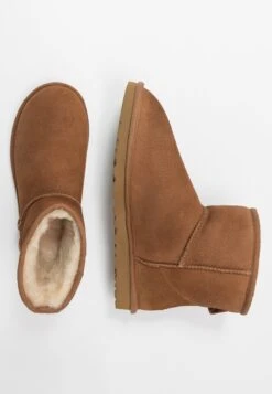 Ugg Classic Mini - Korte Laarzen - Chestnut -Modekleding Winkel a20b3dab8e7648c49417ba5ae27d1bcd
