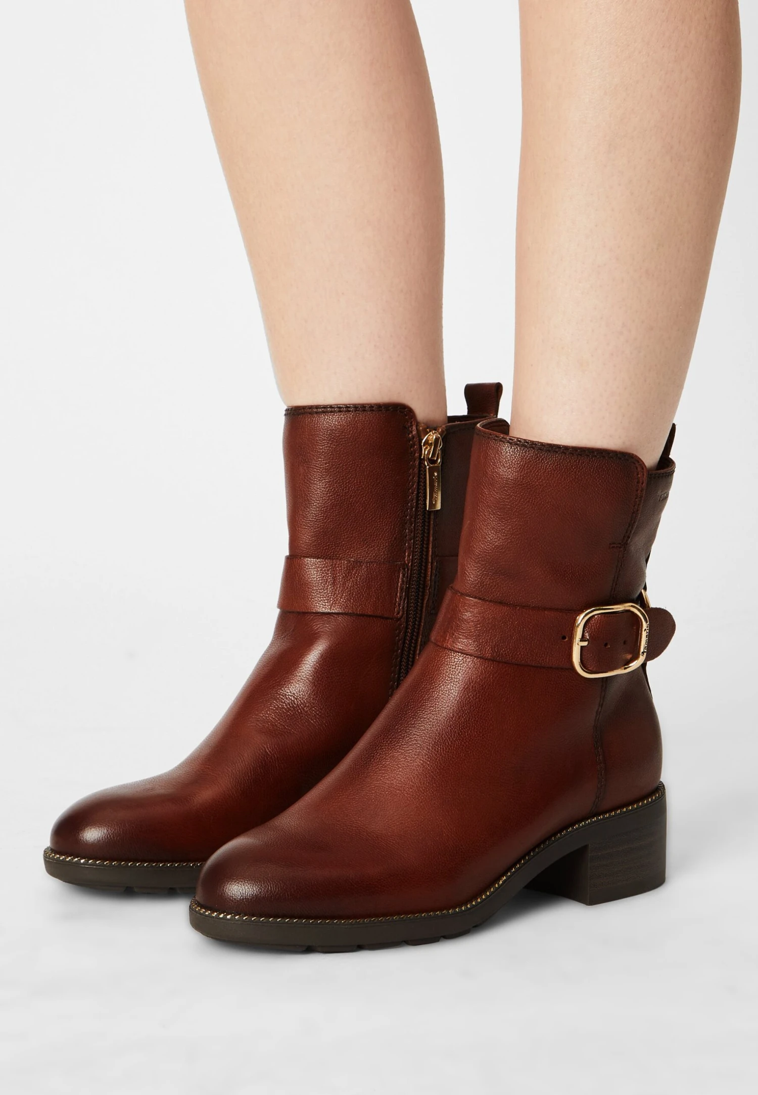 Tamaris Korte Laarzen - Maroon 3 Tamaris Korte Laarzen - Maroon