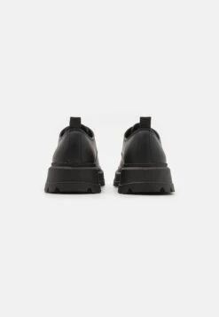 YOURTURN Unisex - Veterschoenen - Black -Modekleding Winkel aaae83047a954d1aab81392769433db6