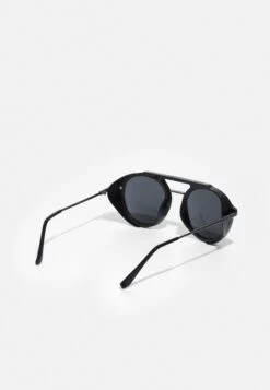 URBAN CLASSICS Sunglasses Java Unisex - Zonnebril - Black/Gunmetal -Modekleding Winkel aec7a640f8a747ec8f887f235505dd9f