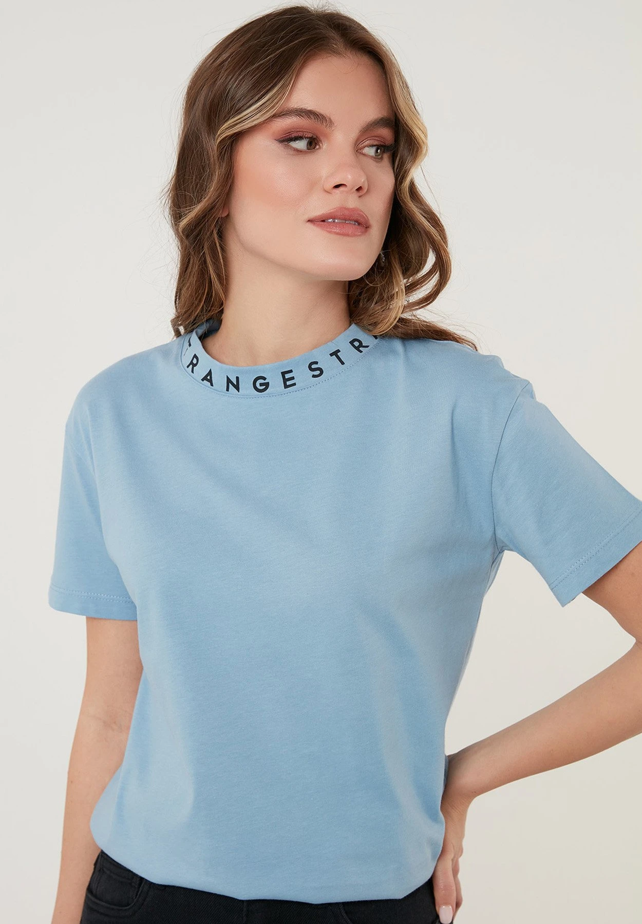 LELA Regular Fit - T-Shirt Print - Baby Blue 6 LELA Regular Fit - T-Shirt Print - Baby Blue - Afbeelding 4