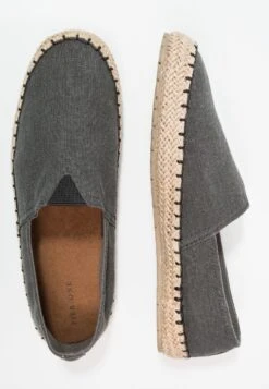 Pier One Espadrilles - Grey 9 Pier One Espadrilles - Grey -Modekleding Winkel b94f2304a06a4b0e98b69b8e0d81767d