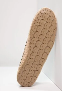 Pier One Espadrilles - Grey 12 Pier One Espadrilles - Grey -Modekleding Winkel bd07e57455dd4f73a673b9ee028740f1