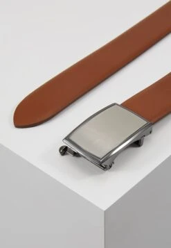 Bugatti Belts - Riem - Cognac -Modekleding Winkel bda9497a8d3243a8b2afed080ecfa602