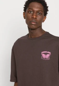 YOURTURN Nostalgia Future Tee Unisex - T-Shirt Print - Brown -Modekleding Winkel c005d8a45c934be4a730896b82b831be