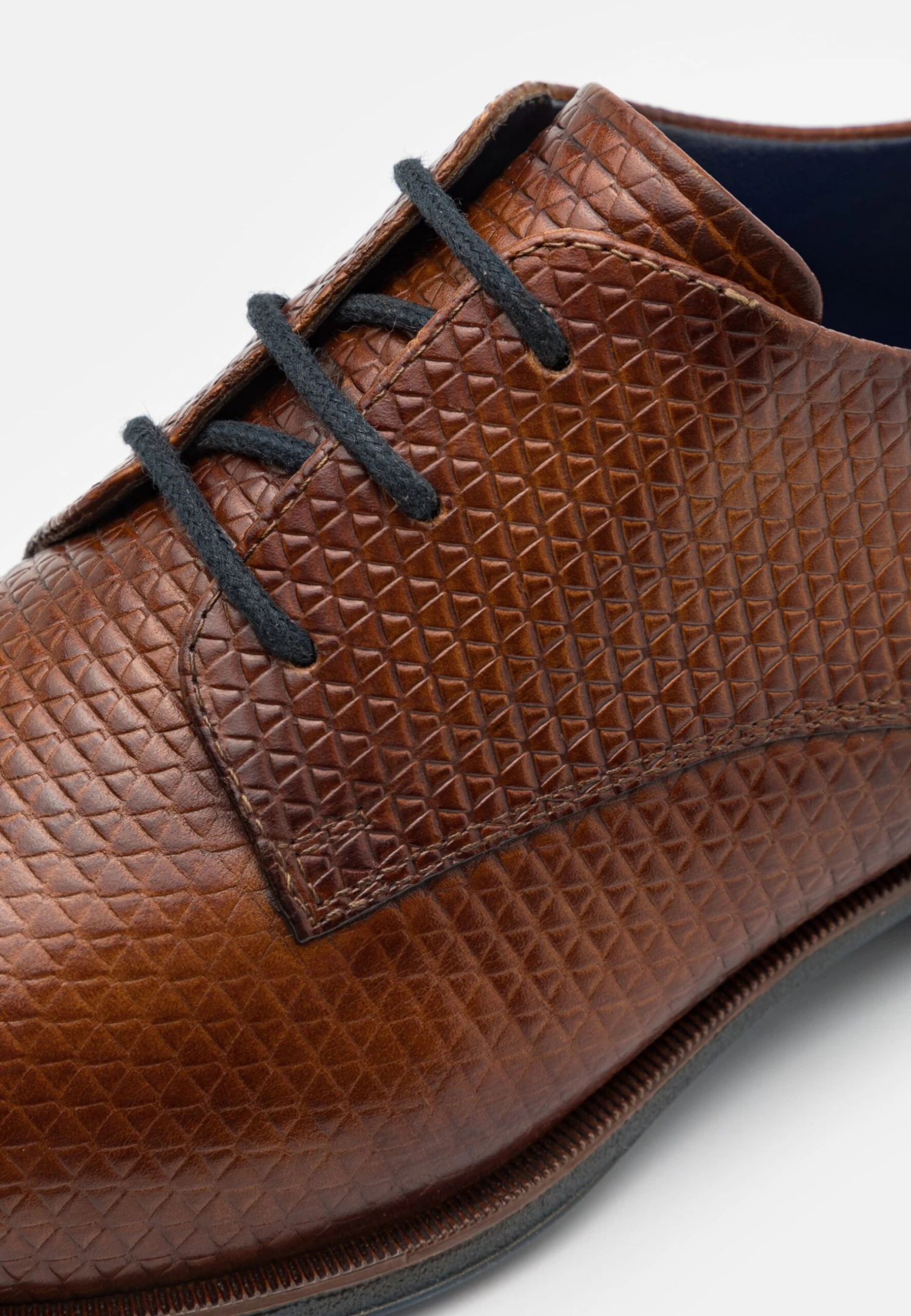 Bugatti Zavinio - Veterschoenen - Cognac 8 Bugatti Zavinio - Veterschoenen - Cognac - Afbeelding 6