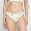 Seafolly Summer Crush Loop Tie Side Pant - Bikinibroekje - Soft Olive -Modekleding Winkel c8085f8ef86d42809441f2681dd673d5