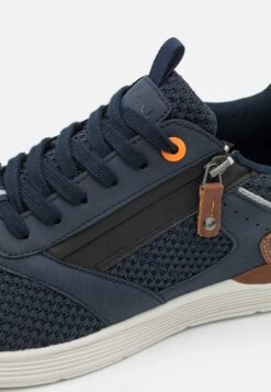 Pier One Sneakers Laag - Dark Blue 13 Pier One Sneakers Laag - Dark Blue -Modekleding Winkel d0ebac3b714244348932815aec526fae