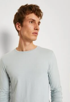 Pier One 2 Pack - Longsleeve - Light Blue/Dark Blue 12 Pier One 2 Pack - Longsleeve - Light Blue/Dark Blue -Modekleding Winkel d315311a1b6348f89442cc5ec2361513