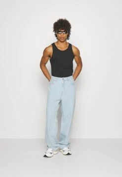 Modekleding Winkel -Modekleding Winkel d71c3ae95bb344a79af7f174fa2e82e9