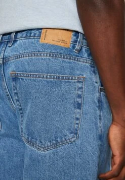 Redefined Rebel Kyoto - Relaxed Fit Jeans - Mid Blue -Modekleding Winkel d8c27708d049422fb35c3346a63fcb78