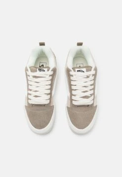 Vans Knu Skool Unisex - Skateschoenen - Beige/Light Brown/White -Modekleding Winkel da6bd36bf9d3469ea05d64d192dd8ac3