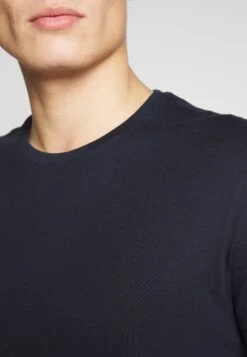 Pier One 2 Pack - T-Shirt Basic - White/Dark Blue -Modekleding Winkel de6827f8d2cf4a2c856d09a9d7f8109d