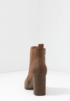 Anna Field Korte Laarzen - Cognac 14 Anna Field Korte Laarzen - Cognac -Modekleding Winkel f7f3c32a9bd847cdb4db3130e41a594c