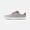 Pier One Unisex - Sneakers Laag - Light Grey -Modekleding Winkel fa3455bcb8014f2fa0b8ab23f1a9bc93