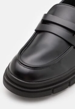 YOURTURN Instappers - Black -Modekleding Winkel fbe1d69ec73d424097583e846261fdbb