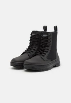 Dr. Martens Combs Ii Unisex - Veterboots - Black -Modekleding Winkel fd996d4183884a16ab9c2c87e233a926
